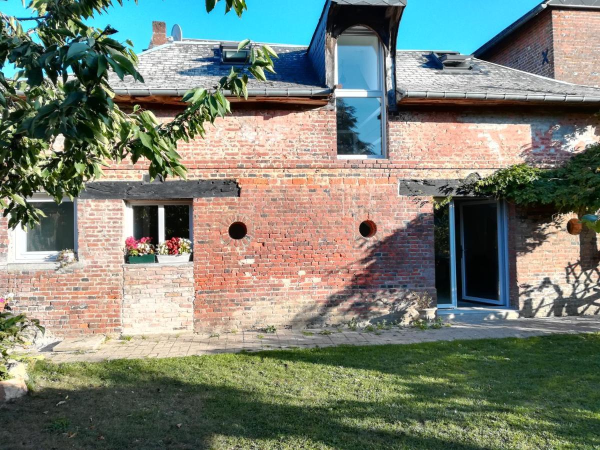 Vila Chez Flo Ry Exteriér fotografie